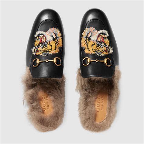 gucci slipper mannen|gucci fur slippers review.